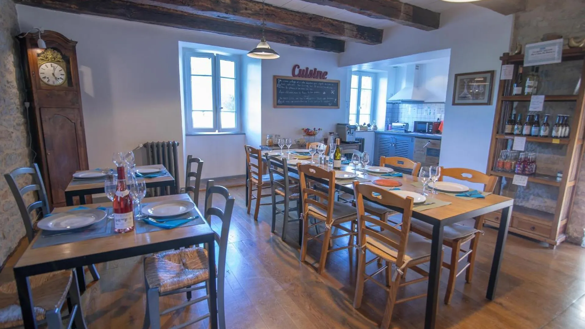 Alojamento de Acomodação e Pequeno-almoço Le Clos Du Barry Sévérac-lʼÉglise